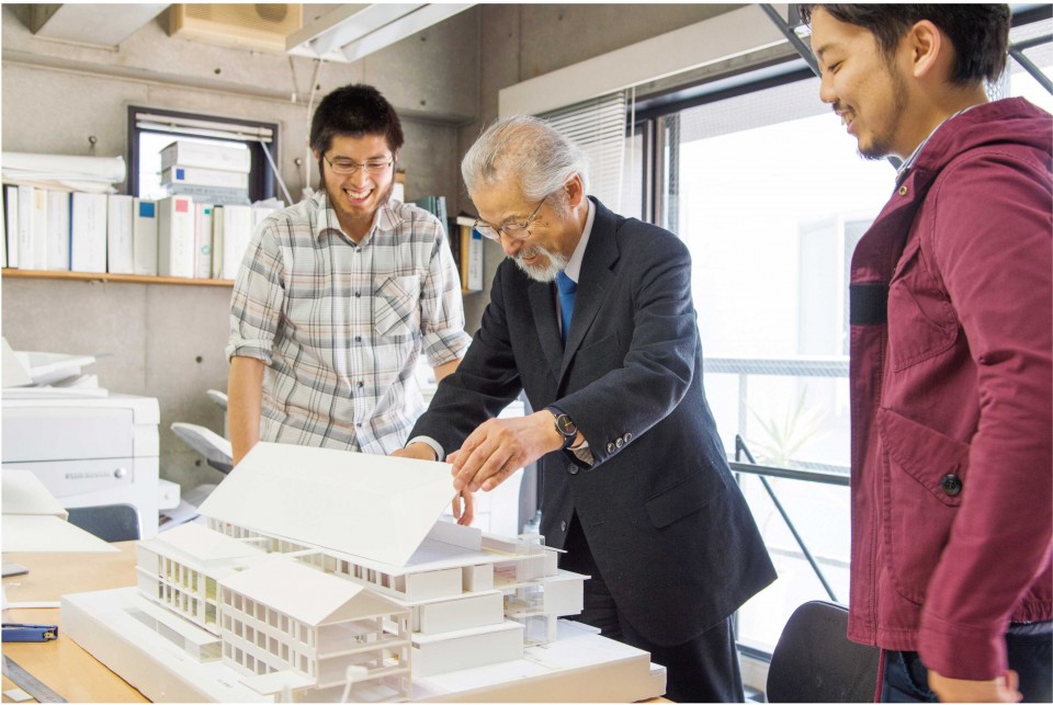 21世紀の建築はどうあるべきか。地球全体に、どう寄与していくか。僕らの世代は、その道筋をつけていく責務があると思う