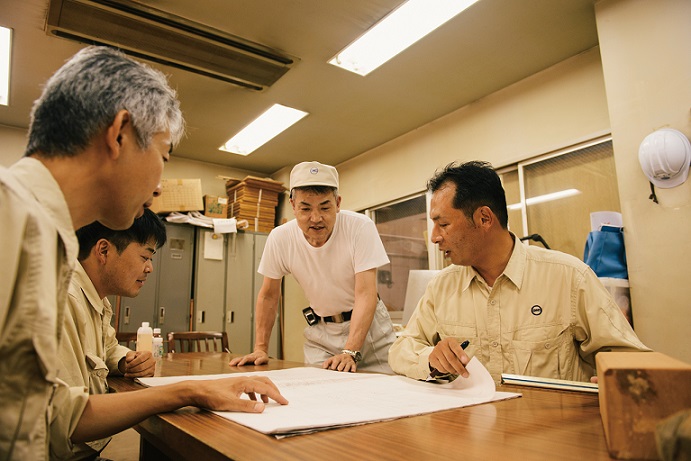 設計者、職人と堅固な信頼関係を構築しながら、〝粋〞な現代建築をかたちに。歴史と伝統を未来につなぐ