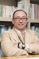 教授 博士（工学）</br>高口 洋人