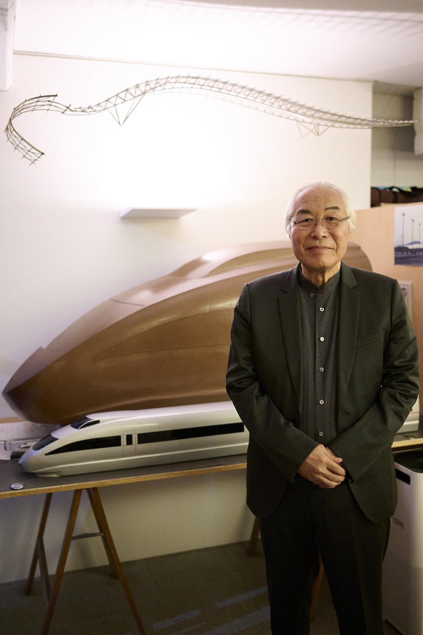 建築には無限の可能性が 広がっている。何にでも挑戦できるし、 何でもつくれる。その可能性に目を 向ければ、こんなに面白い仕事はない 建築家の肖像 部憲明アーキテクチャーネットワーク Biographies of Legendary Person