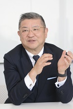 新井 章邦